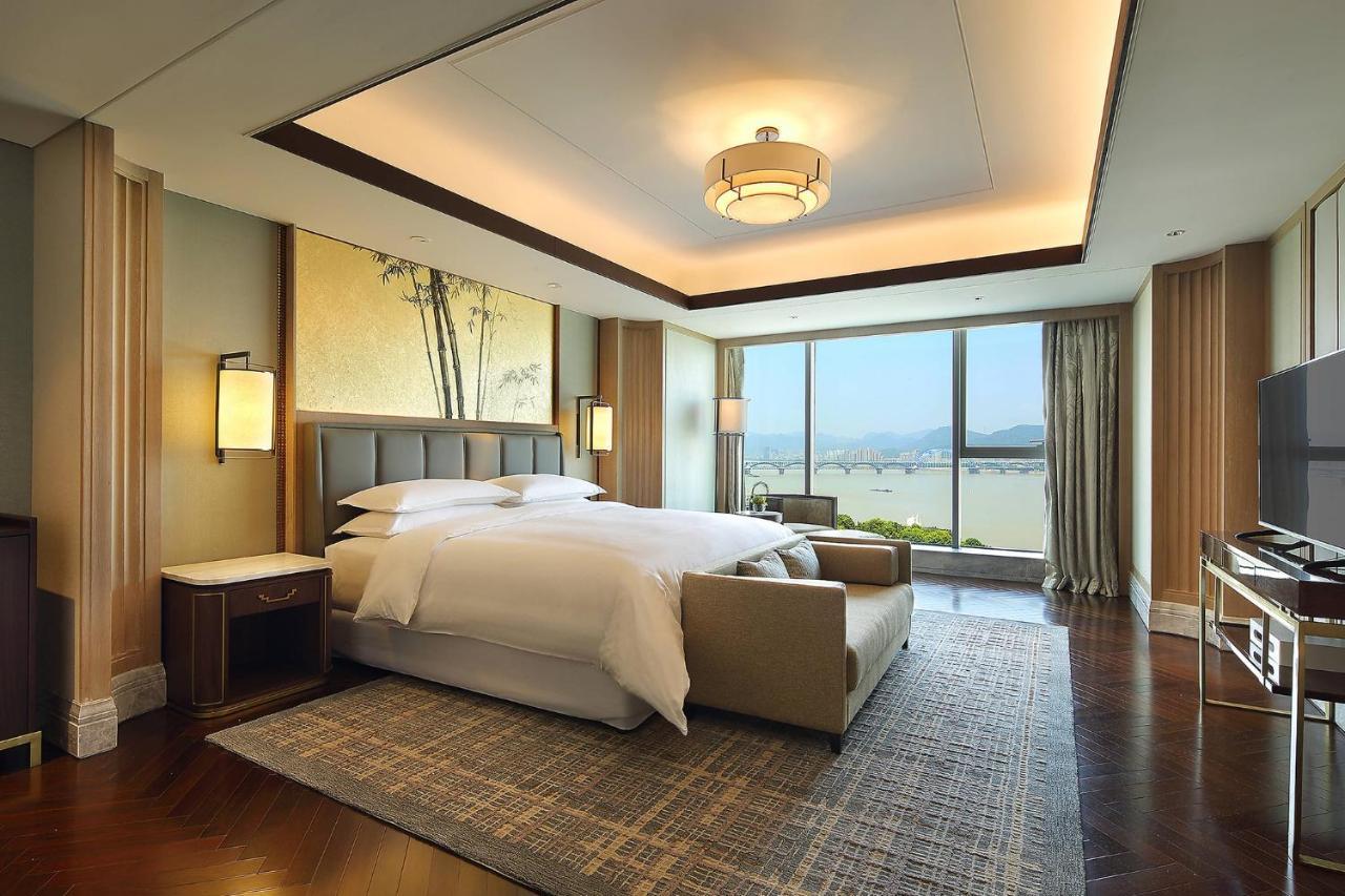 Sheraton Grand Hangzhou Binjiang Hotel מראה חיצוני תמונה